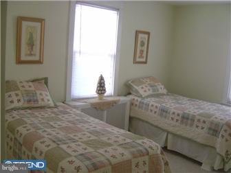 309 Powell Road Springfield, PA 19064 - Photo 6 of 12 Bedroom