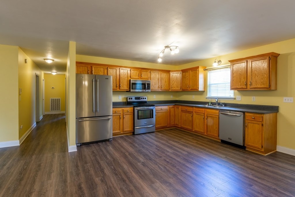 695 Dreamland Road Spring City, TN 37381 - Photo 5 of 46 Gallery Image 5