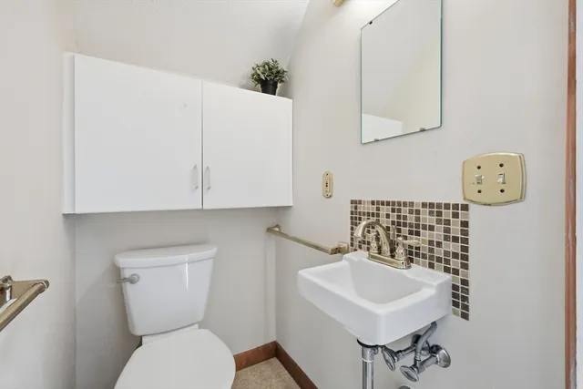 $249,900 | 115 Tiffany Street, Springfield, MA 01108