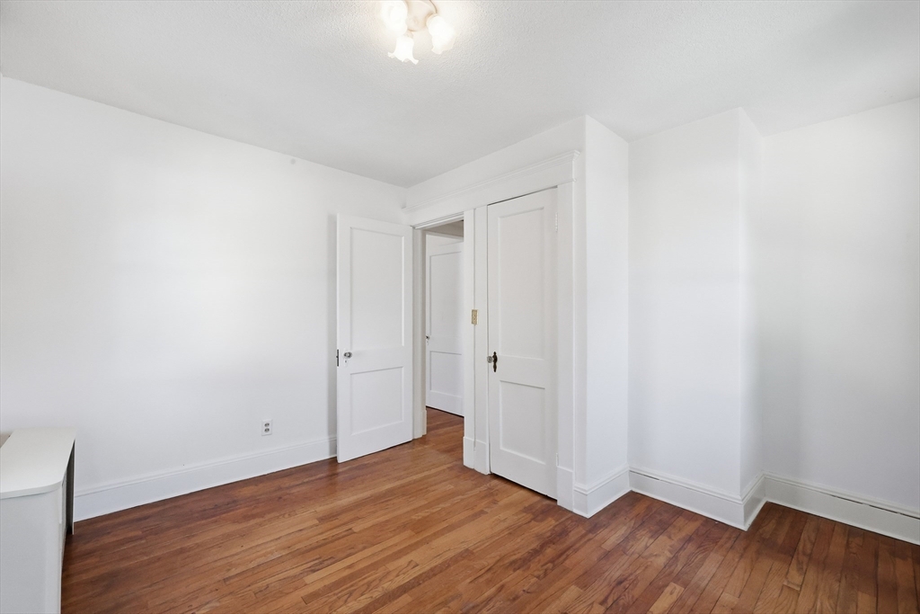 115 Tiffany Street Springfield, MA 01108 - Photo 22 of 32