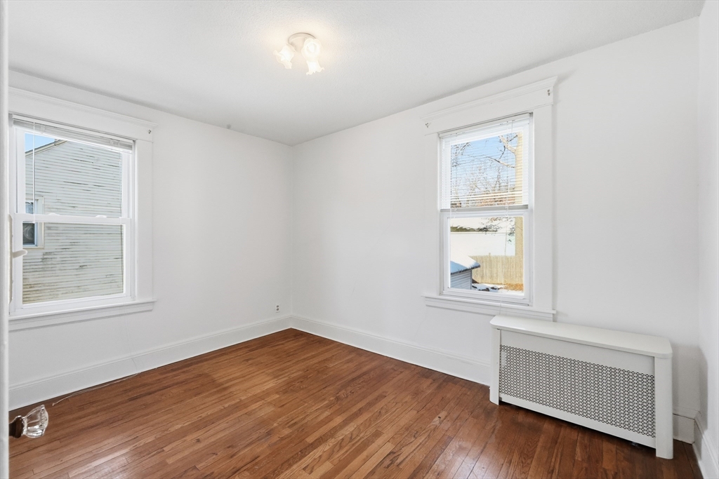 115 Tiffany Street Springfield, MA 01108 - Photo 23 of 32