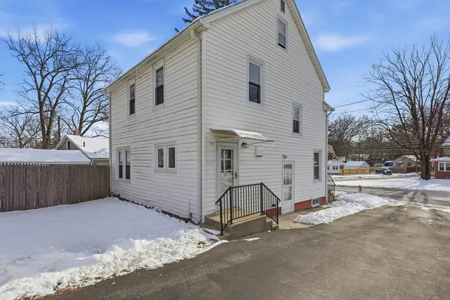 $249,900 | 115 Tiffany Street, Springfield, MA 01108