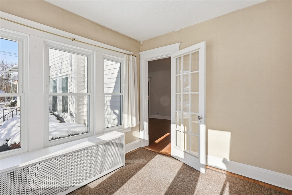 115 Tiffany Street Springfield, MA 01108 - Photo 6 of 32