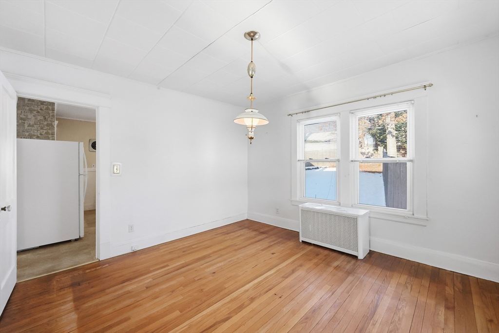 115 Tiffany Street Springfield, MA 01108 - Photo 10 of 32