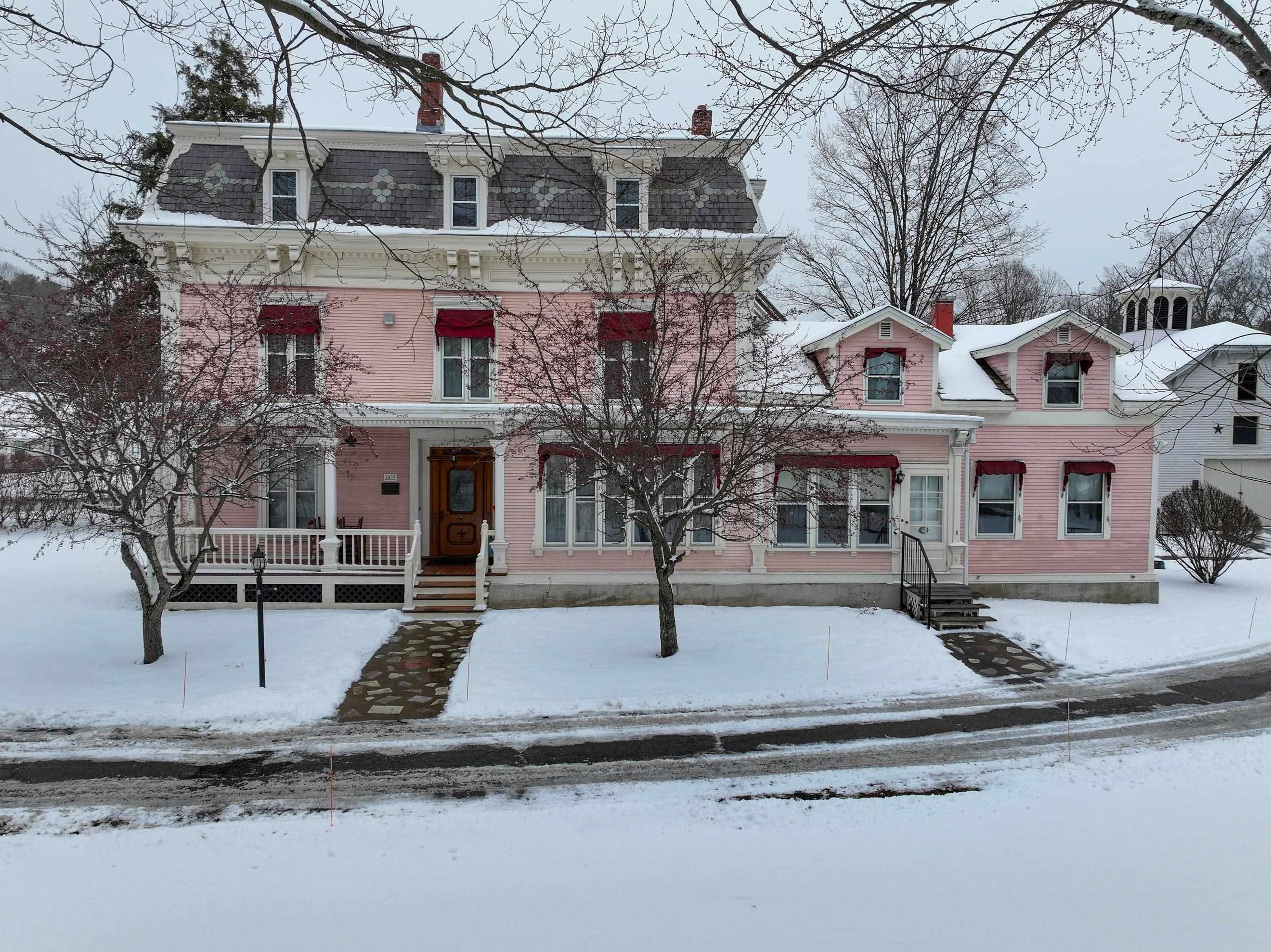 31 Franklin Street Brandon, VT 05733 - Photo 3 of 42