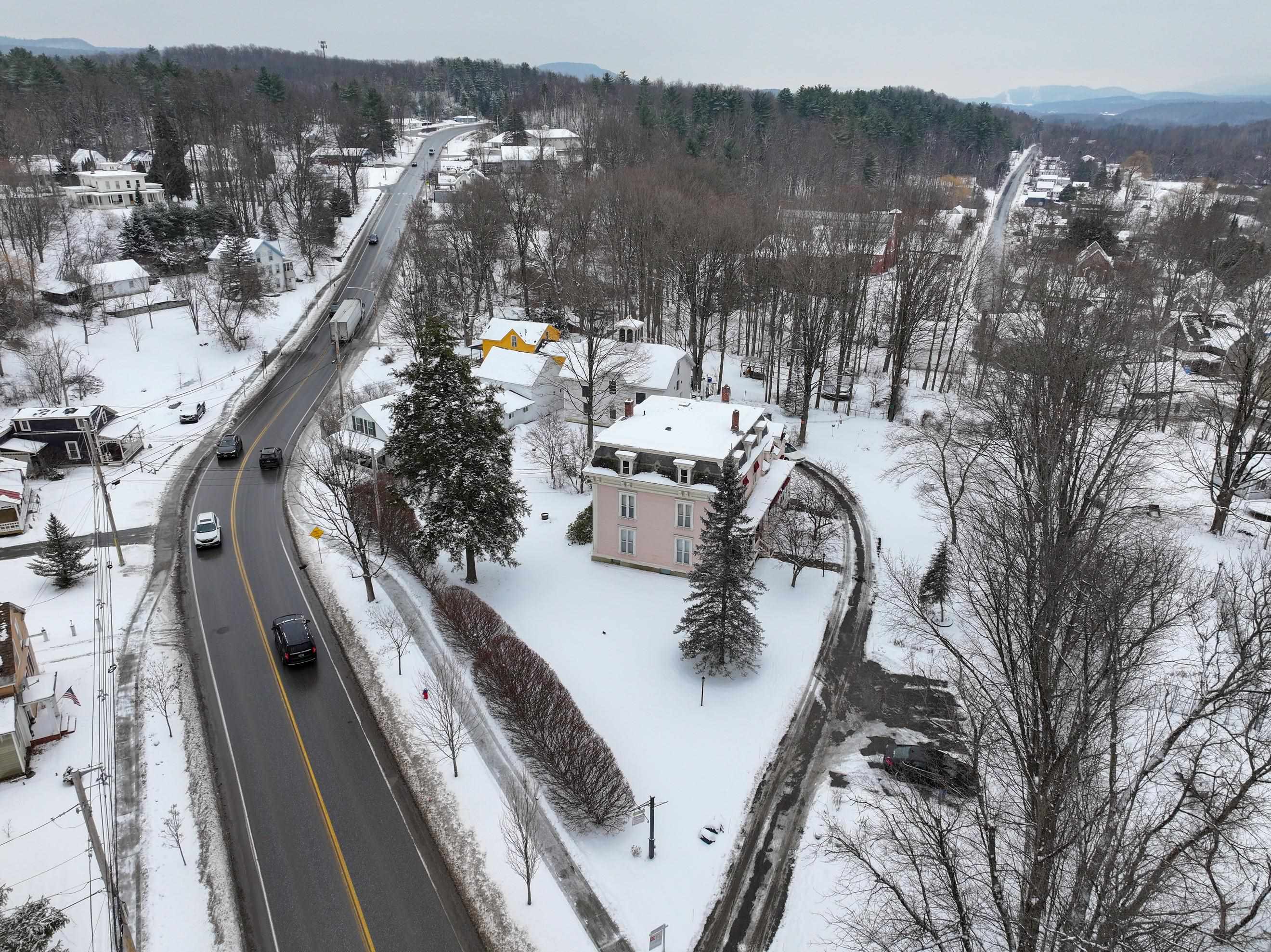 31 Franklin Street Brandon, VT 05733 - Photo 5 of 42
