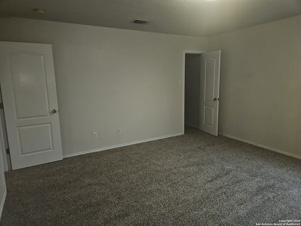 $1,900 | 10602 Fairlong Trail, San Antonio, TX 78254