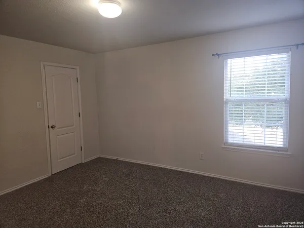 $1,900 | 10602 Fairlong Trail, San Antonio, TX 78254