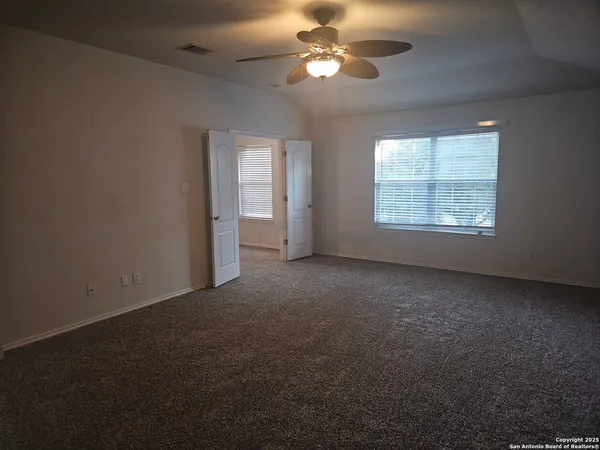$1,900 | 10602 Fairlong Trail, San Antonio, TX 78254