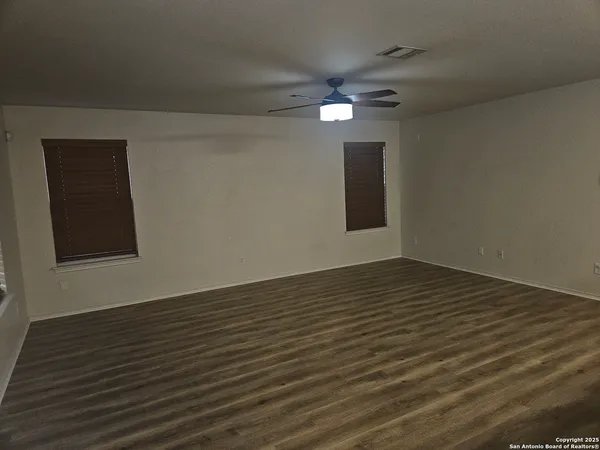 $1,900 | 10602 Fairlong Trail, San Antonio, TX 78254