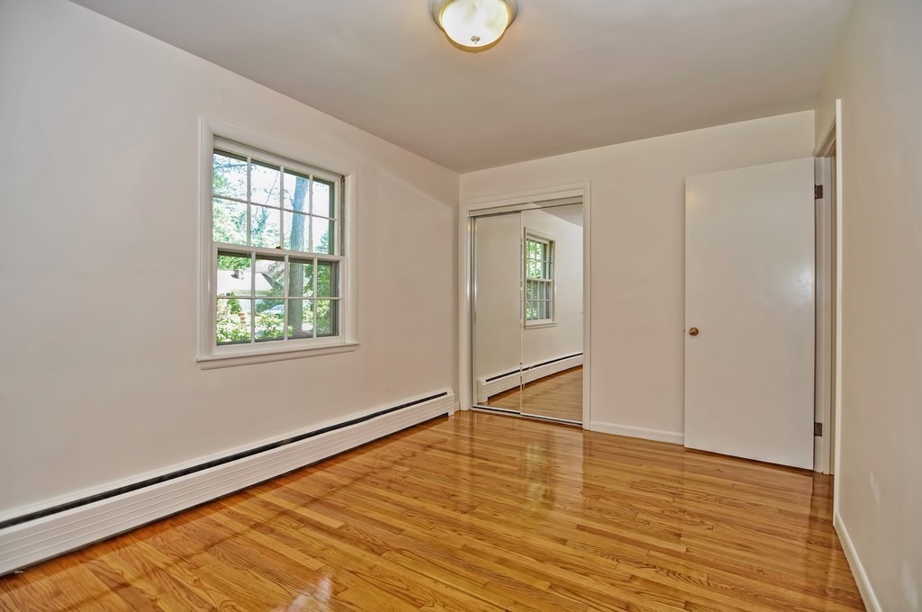 22 Burlington Road Bedford, MA 01730 - Photo 12 of 30 Gallery Image 12