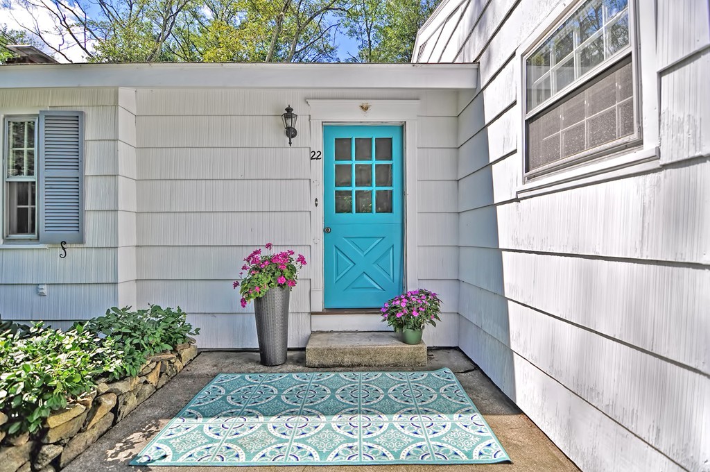22 Burlington Road Bedford, MA 01730 - Photo 2 of 30 Gallery Image 2
