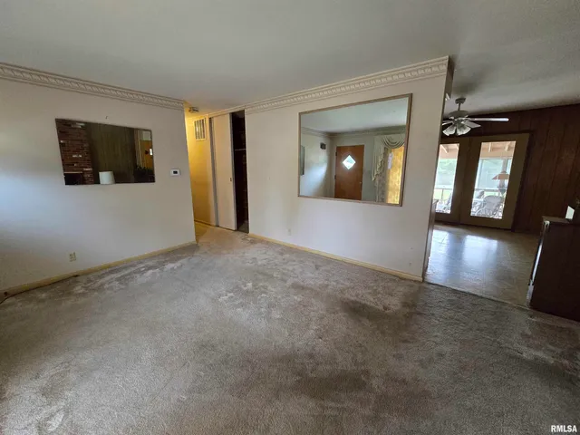 $125,000 | 10 Park Lane, Centralia, IL 62801