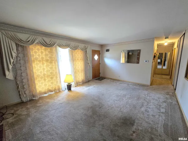 $125,000 | 10 Park Lane, Centralia, IL 62801