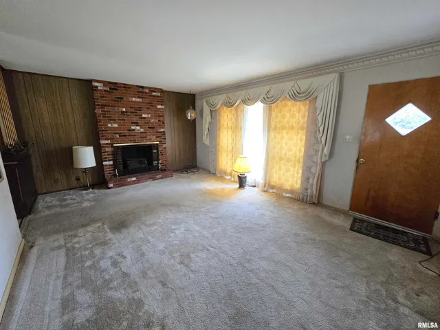 $125,000 | 10 Park Lane, Centralia, IL 62801