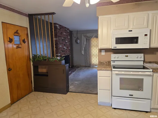 $125,000 | 10 Park Lane, Centralia, IL 62801