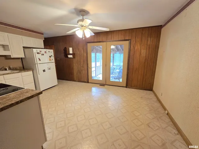 $125,000 | 10 Park Lane, Centralia, IL 62801