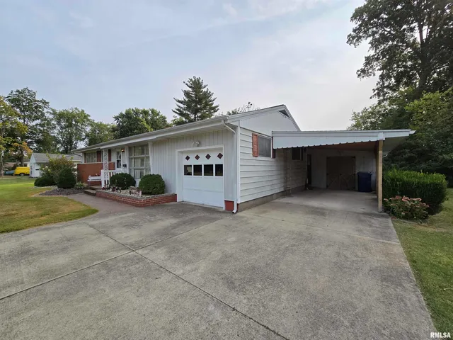 $125,000 | 10 Park Lane, Centralia, IL 62801