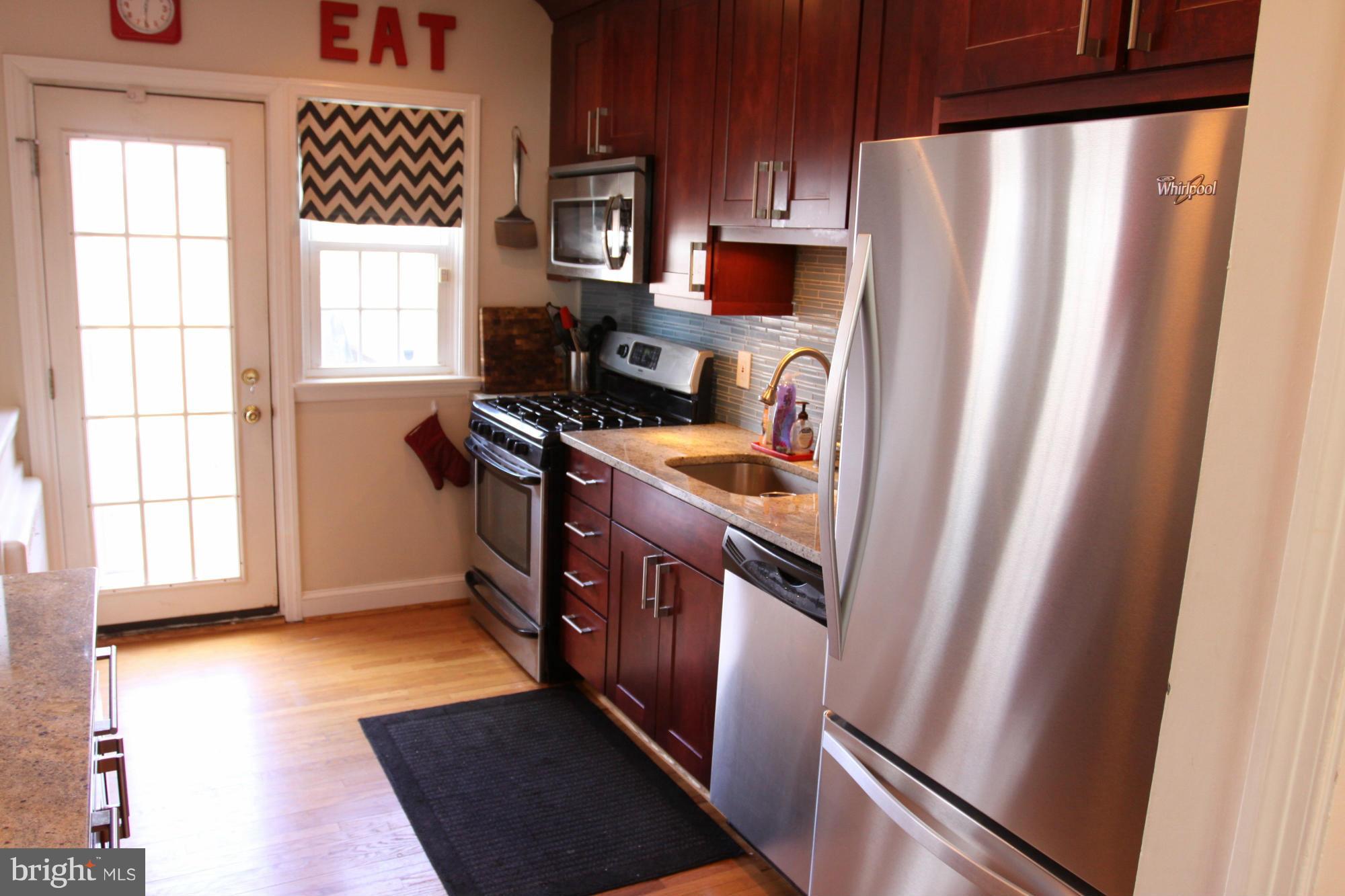 98 Murdock Road Baltimore, MD 21212 - Photo 8 of 19 Kitchen