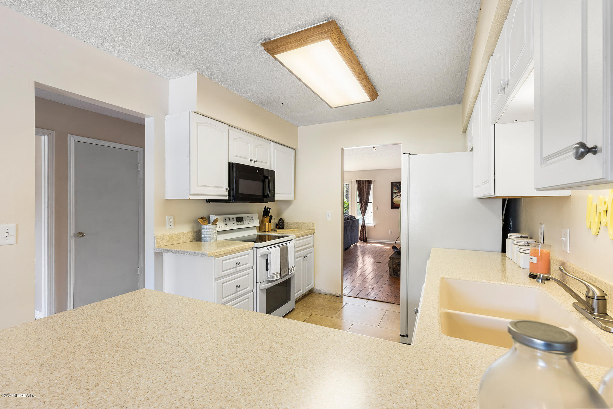 300 West Shores Road Fleming Island, FL 32003 - Photo 13 of 42 Kitchen (2)