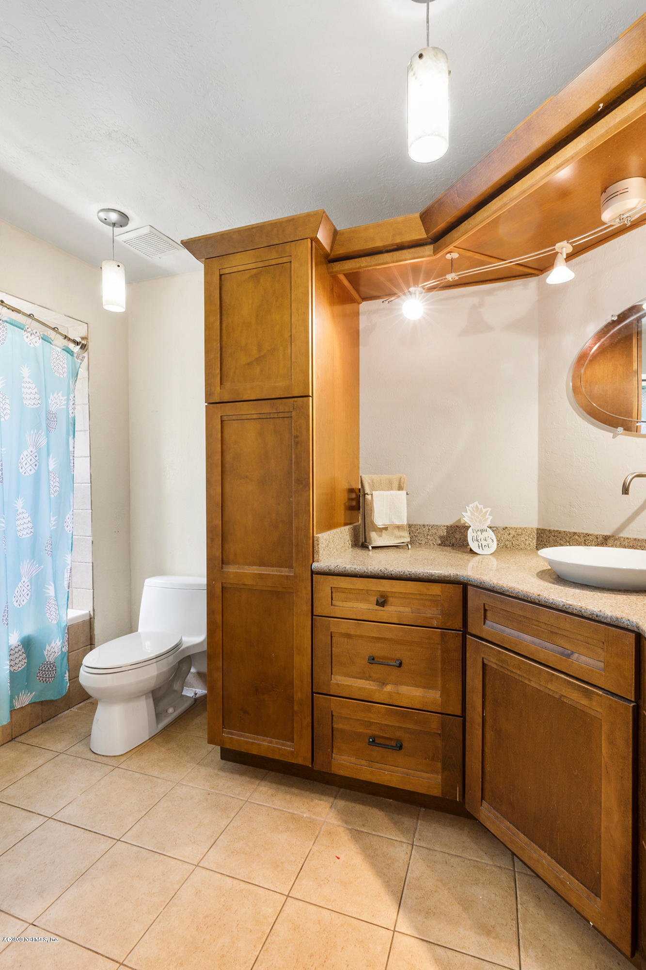 300 West Shores Road Fleming Island, FL 32003 - Photo 17 of 42 MasterBath