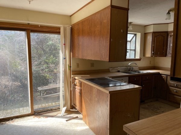 287 Central Turnpike Sutton, MA 01590 - Photo 4 of 19