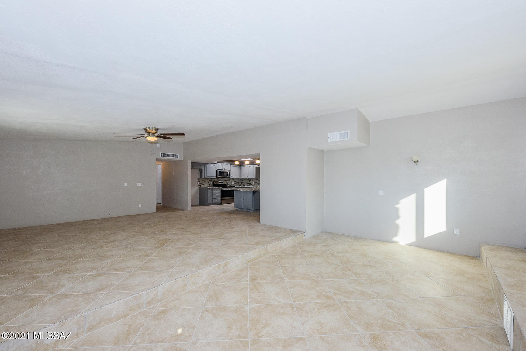 3501 South Randi Place Tucson, AZ 85730 - Photo 5 of 20
