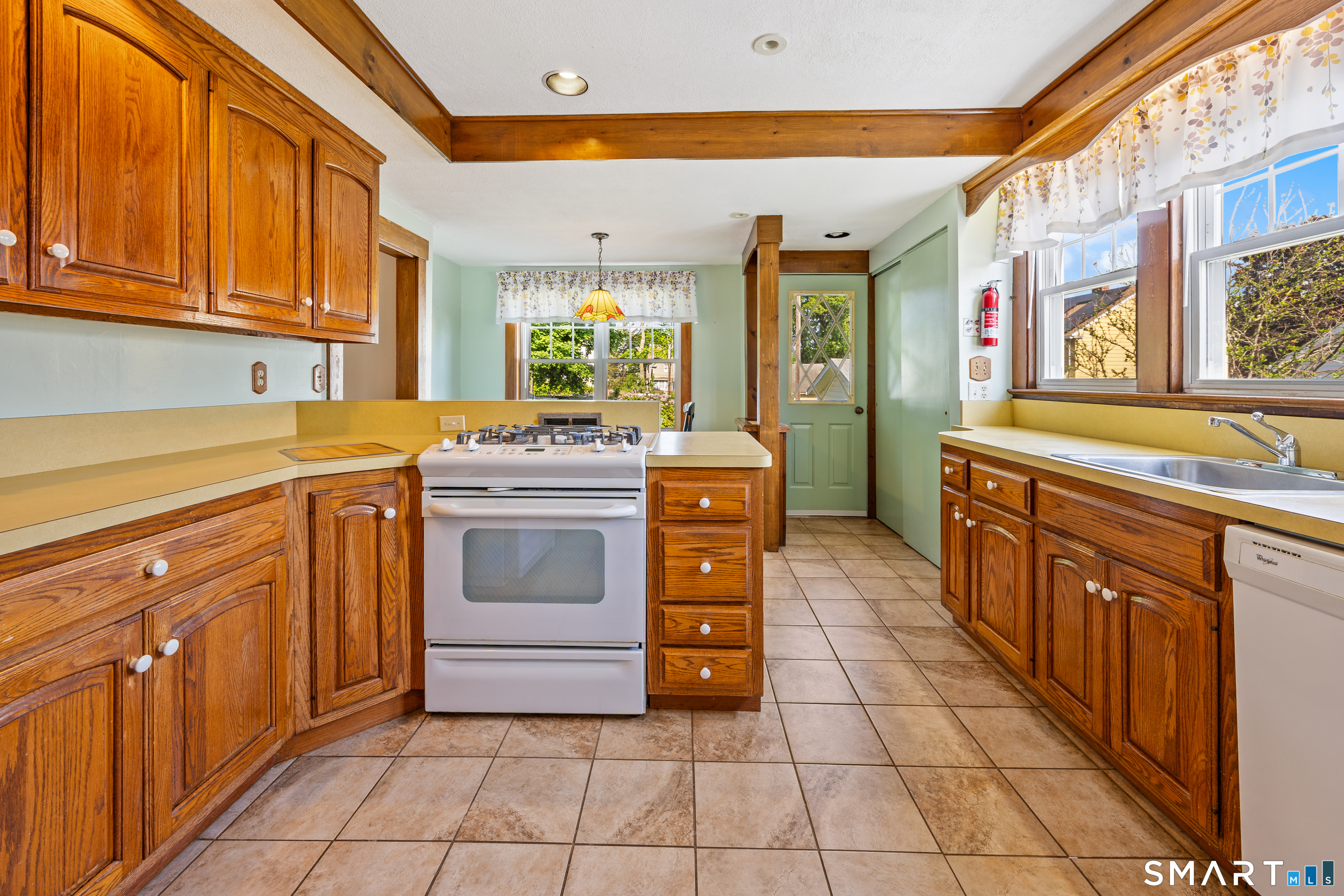 80 Pearl Street Meriden, CT 06450 - Photo 12 of 37