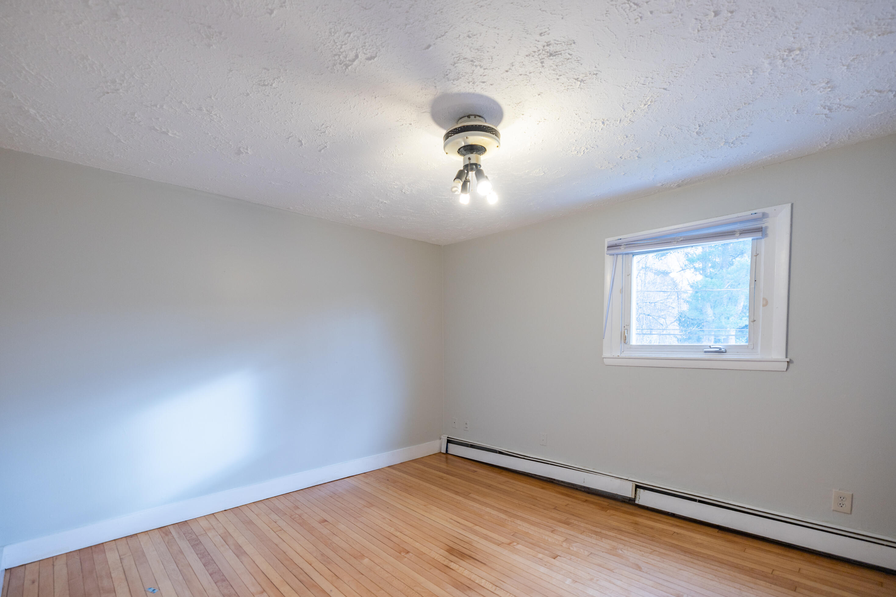 27 Flanders Street Auburn, ME 04210 - Photo 19 of 37 IMG_1827-HDR