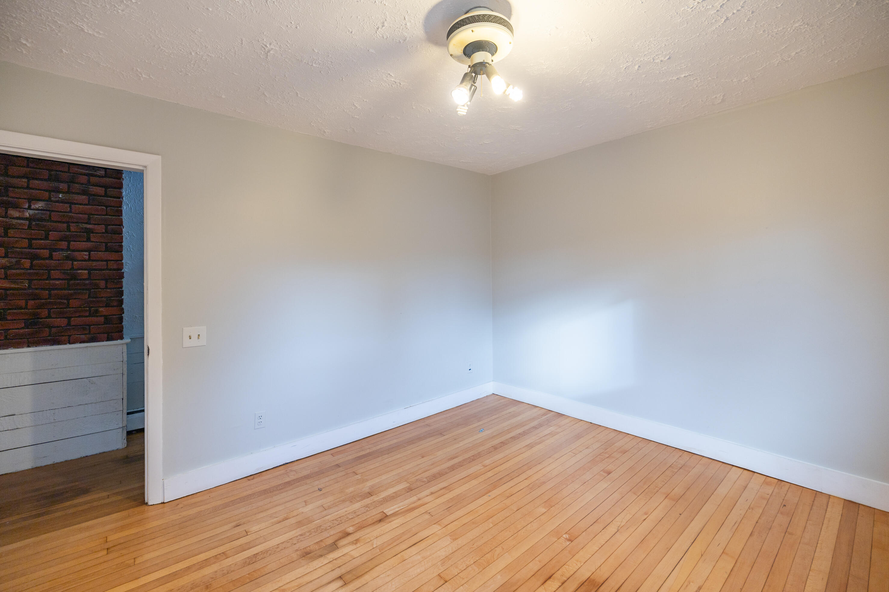 27 Flanders Street Auburn, ME 04210 - Photo 20 of 37 IMG_1829-HDR