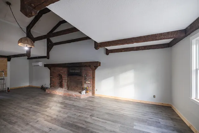 $399,000 | 27 Flanders Street, Auburn, ME 04210