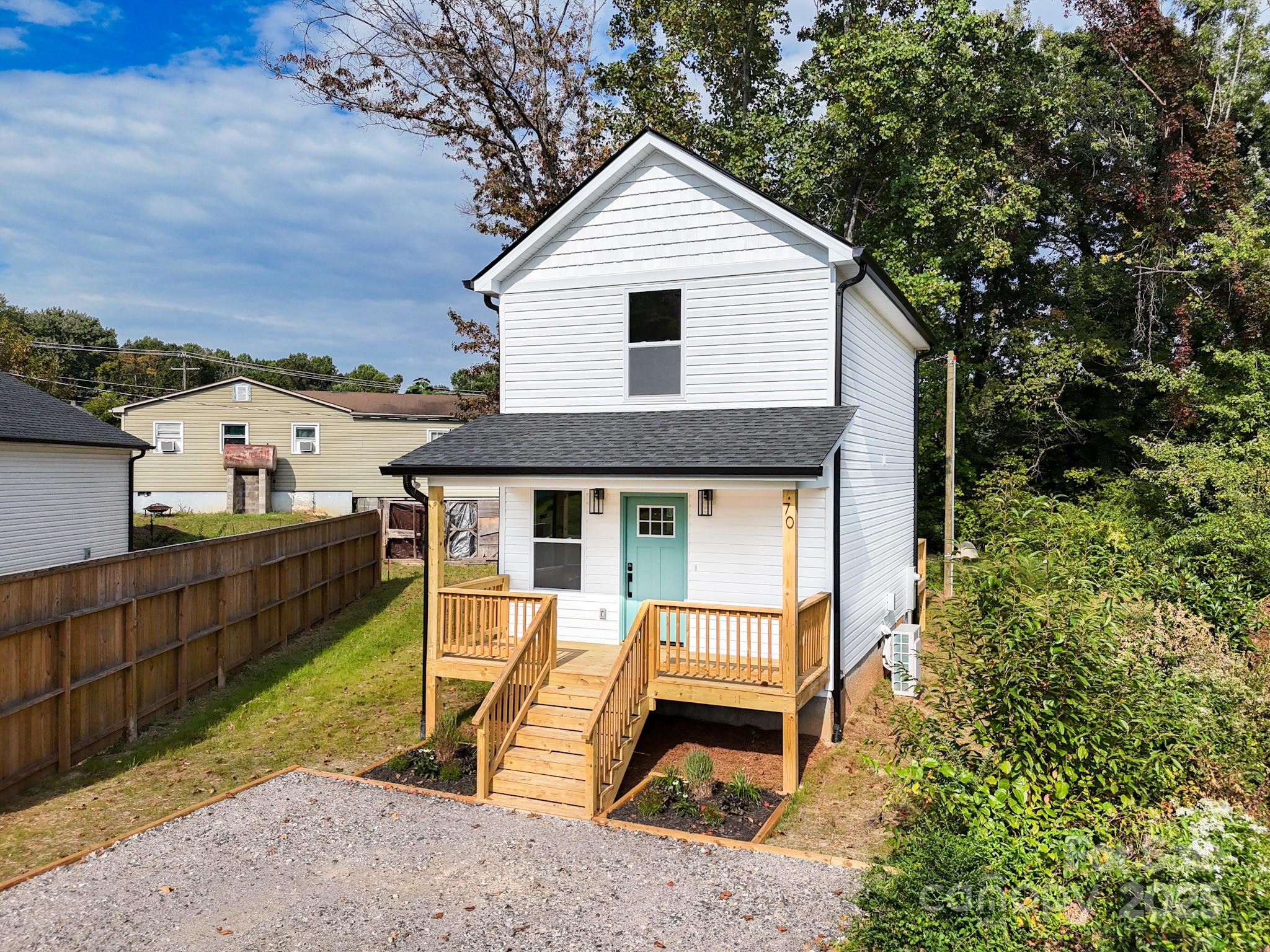 70 Alabama Avenue Marion, NC 28752 - Photo 3 of 41
