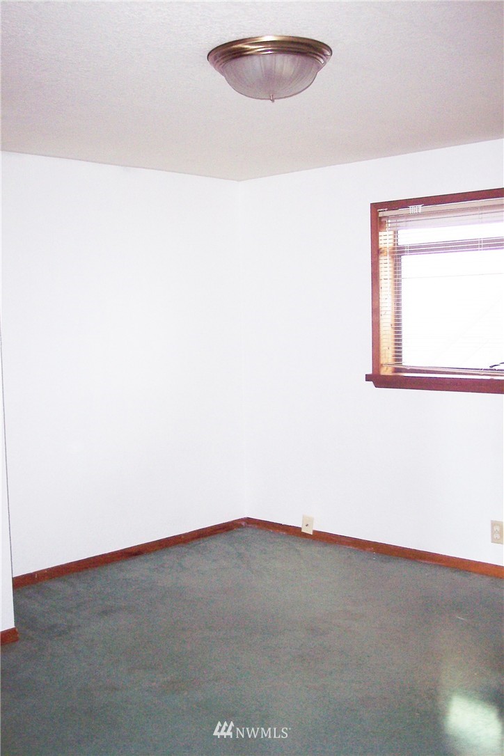6820 Totem Beach Loop Road Marysville, WA 98271 - Photo 13 of 20 Gallery Image 13