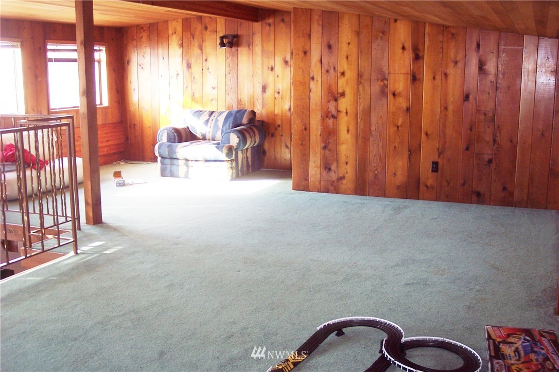 6820 Totem Beach Loop Road Marysville, WA 98271 - Photo 17 of 20 Gallery Image 17
