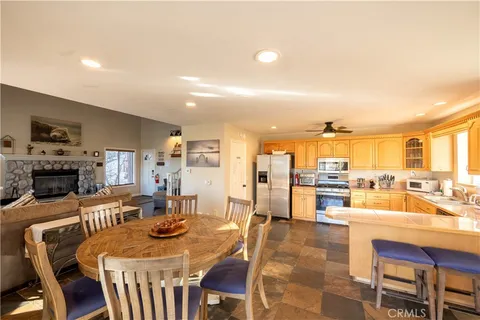 $869,000 | 852 Cameron Drive, Big Bear Lake, CA 92315