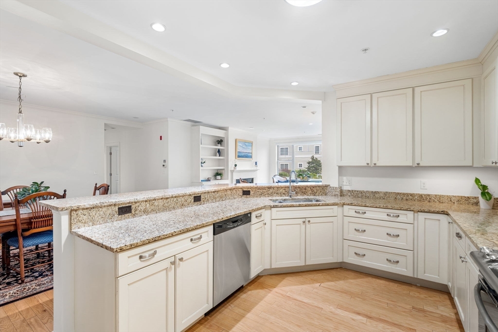 33 Intrepid Circle, Unit 108 Marblehead, MA 01945 - Photo 16 of 27 Gallery Image 16