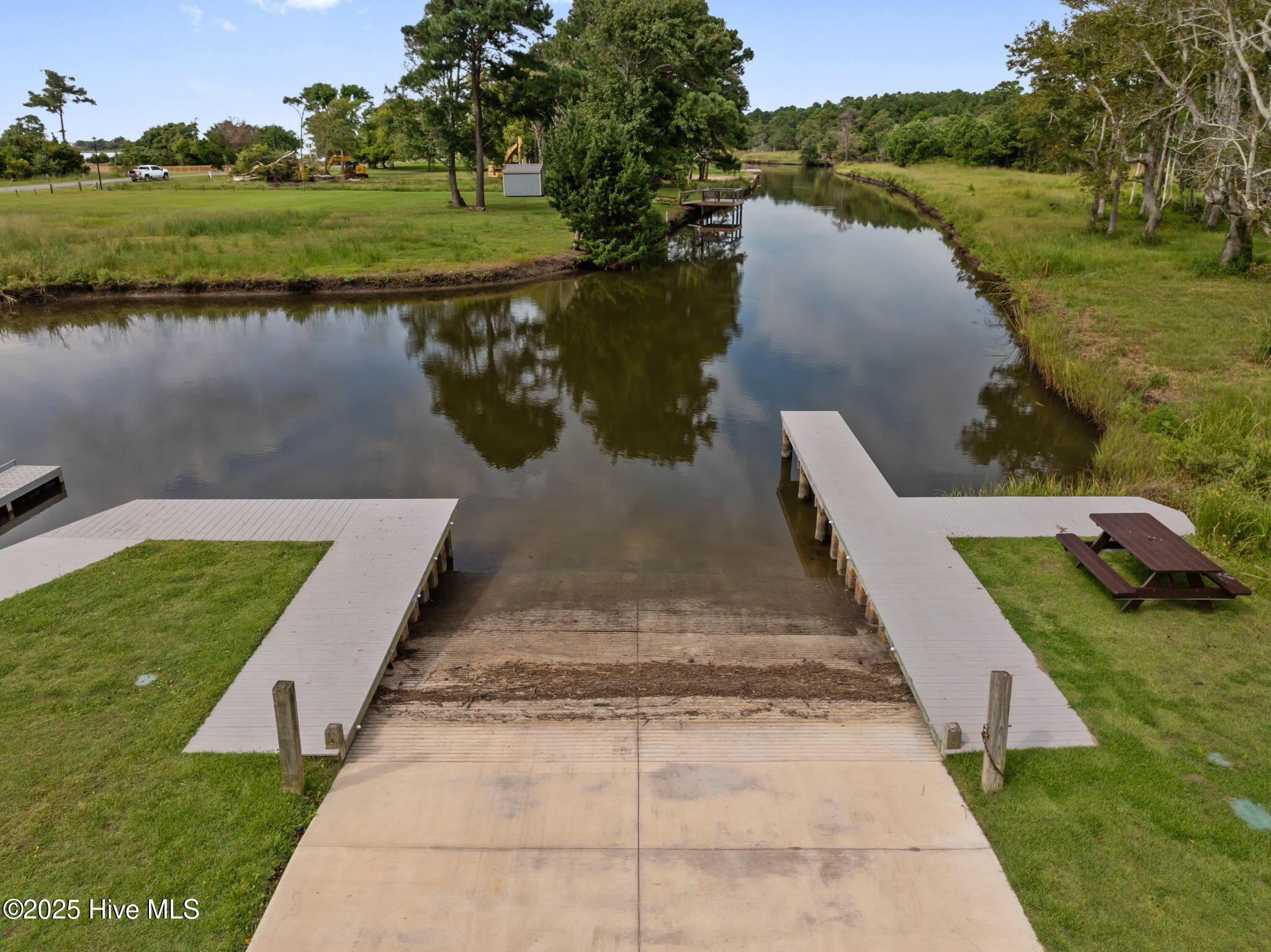 108 Bethea Street Holly Ridge, NC 28445 - Photo 2 of 5 25-web-or-mls-25