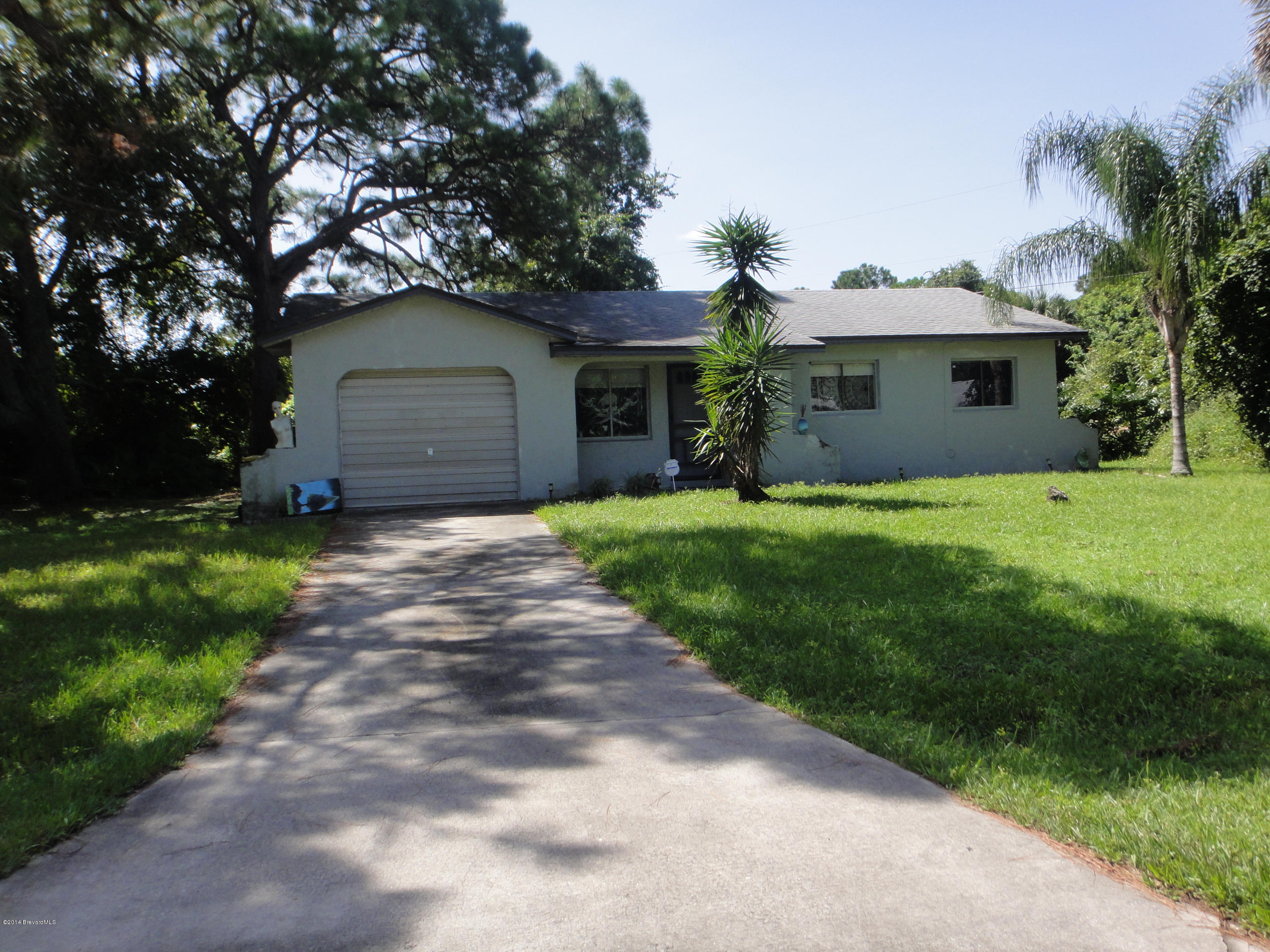 1041 Grapefruit Road Southeast Palm Bay, FL 32909 - Photo 1 of 2 DSC04451