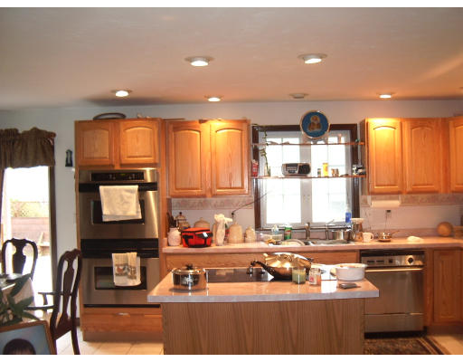 9 Kimball Road Auburn, MA 01501 - Photo 5 of 15 Gallery Image 5