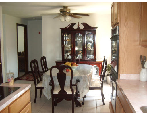 9 Kimball Road Auburn, MA 01501 - Photo 8 of 15 Gallery Image 8