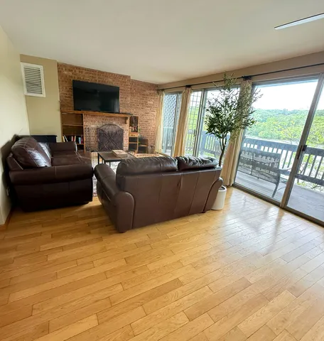 $210,000 | 5509 East Lake Drive, Unit C, Lisle, IL 60532