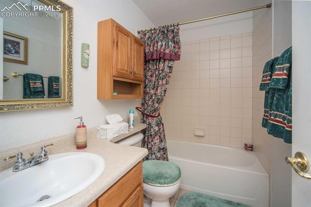 3515 Indigo Ridge Point Colorado Springs, CO 80910 - Photo 19 of 27