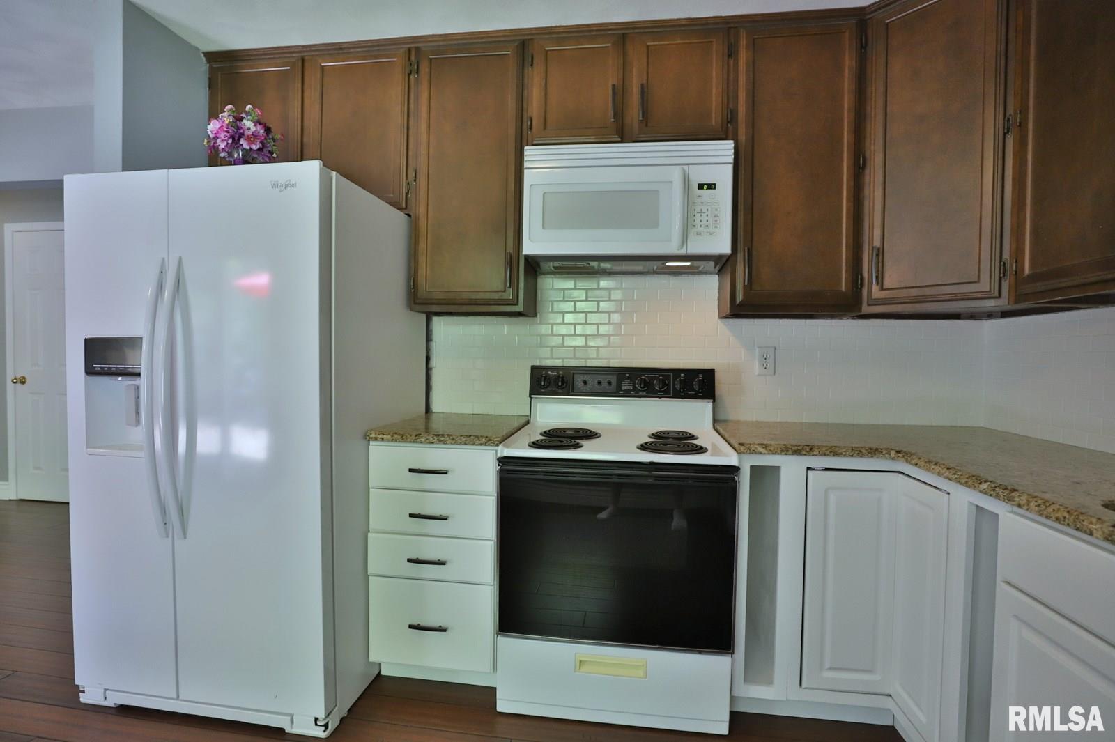 418 Sangamon Road Marquette Heights, IL 61554 - Photo 25 of 43 Gallery Image 25
