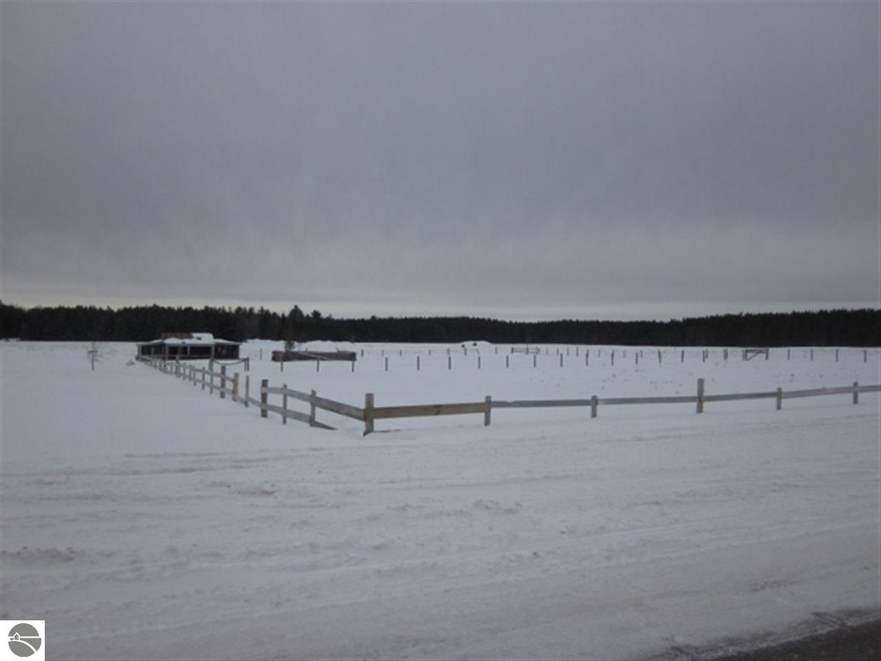 521 Tyler Road Southeast Kalkaska, MI 49646 - Photo 9 of 35 1784942-8.JPG