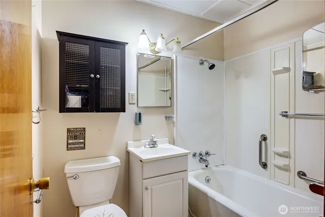 $425,000 | 2703 Anderson Hill Road Southwest, Port Orchard, WA 98367