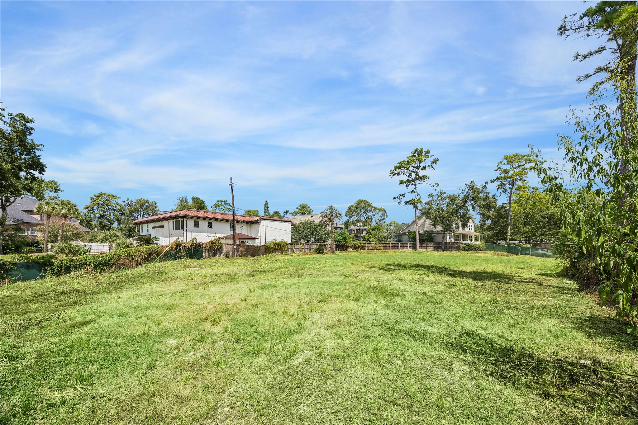 3 Plantation Road Houston, TX 77024 - Photo 8 of 14 Another view from the back of the deep lot facing forward