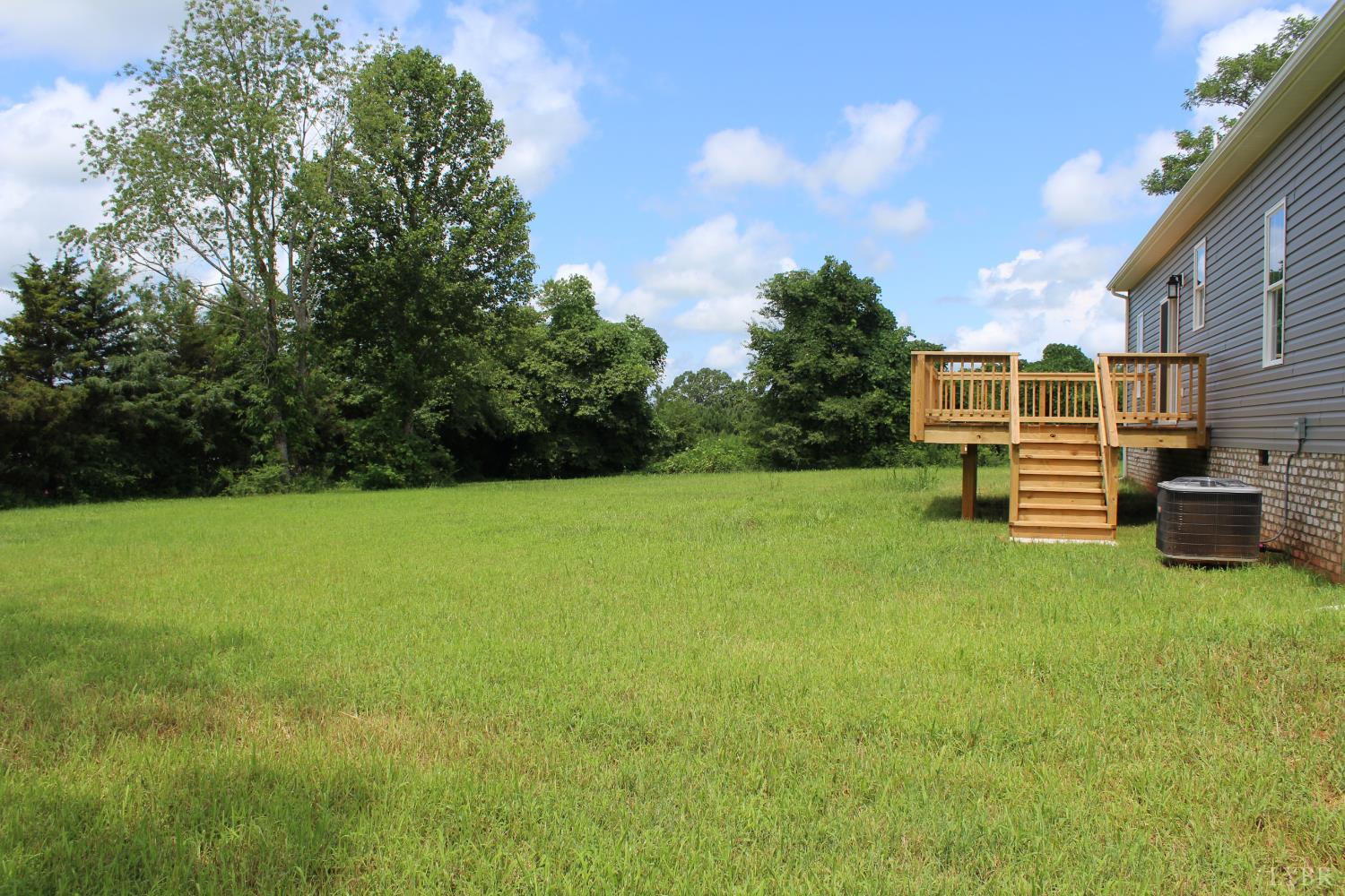 1493 Buck Crk Road Appomattox, VA 24522 - Photo 2 of 18 a view of a garden