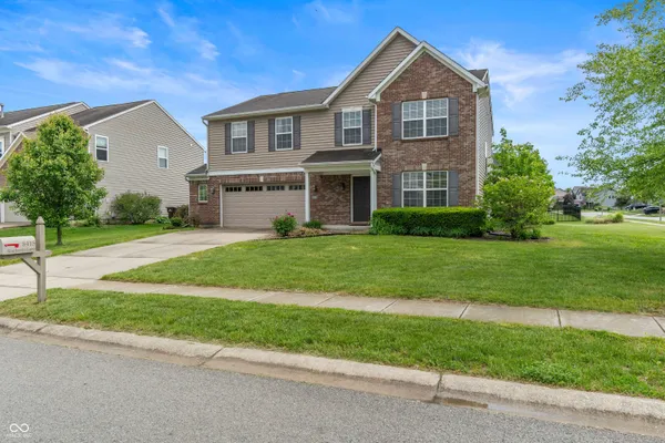$375,000 | 5415 Misthaven Lane, Greenwood, IN 46143