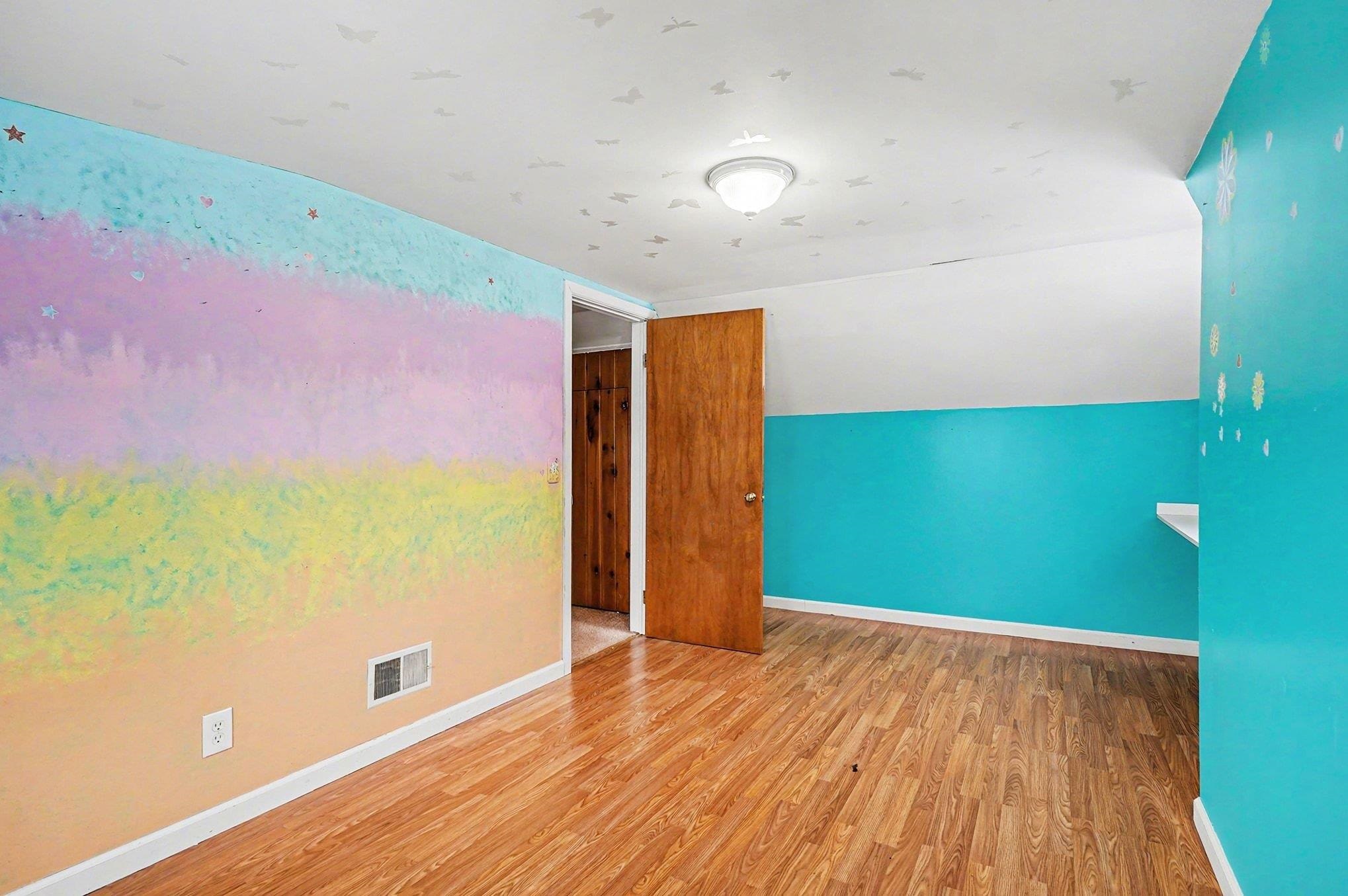 705 South Hampton Street Bay City, MI 48708 - Photo 17 of 26