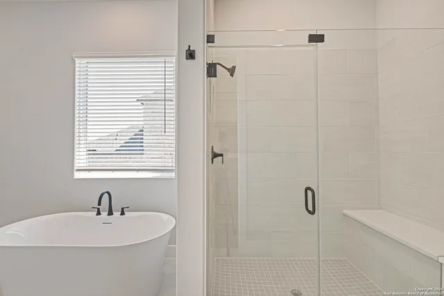 $635,900 | 322 Lawrence Drive, Castroville, TX 78009